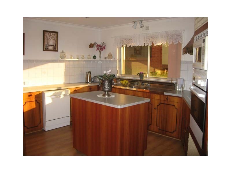 6 Cromwell Crescent, Devonport TAS 7310