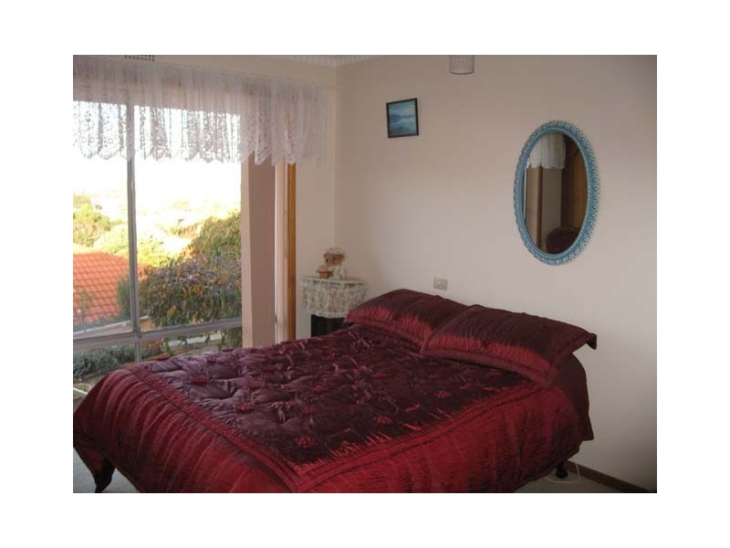 6 Cromwell Crescent, Devonport TAS 7310