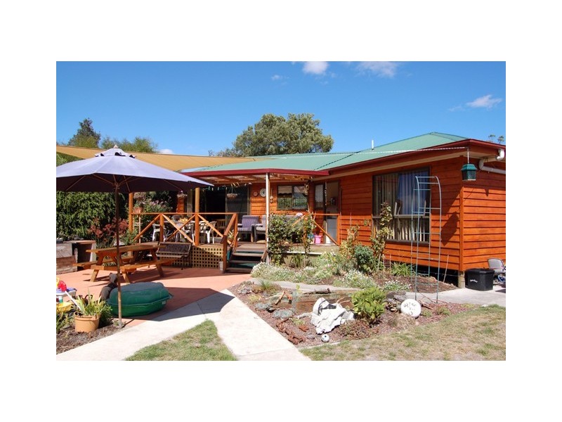 123 Charles Street, Squeaking Point TAS 7307