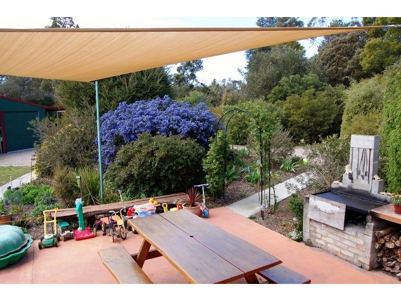 123 Charles Street, Squeaking Point TAS 7307