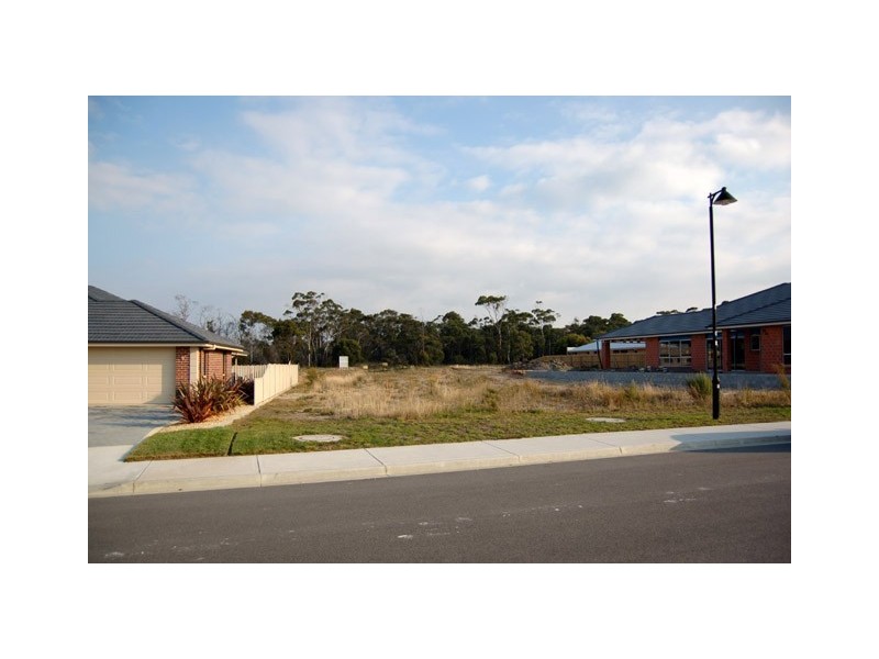 8 Tranquil Place, Shearwater TAS 7307