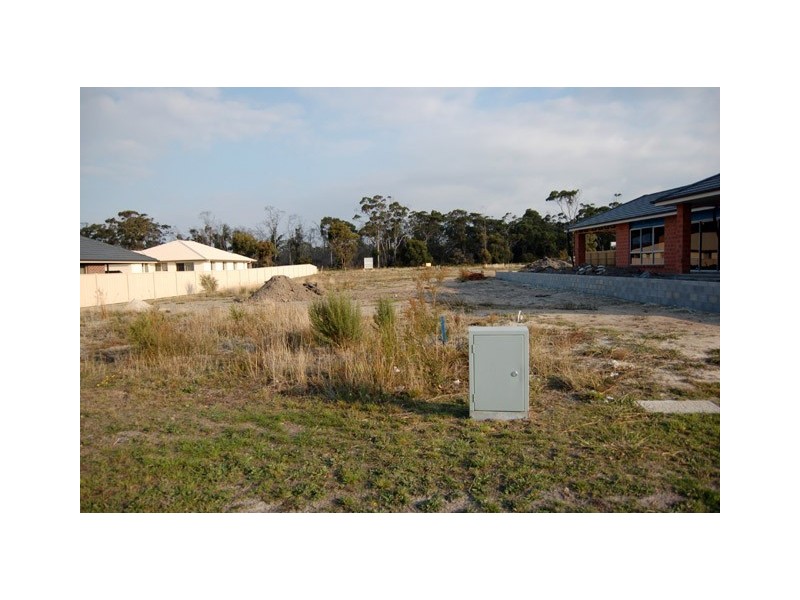 8 Tranquil Place, Shearwater TAS 7307