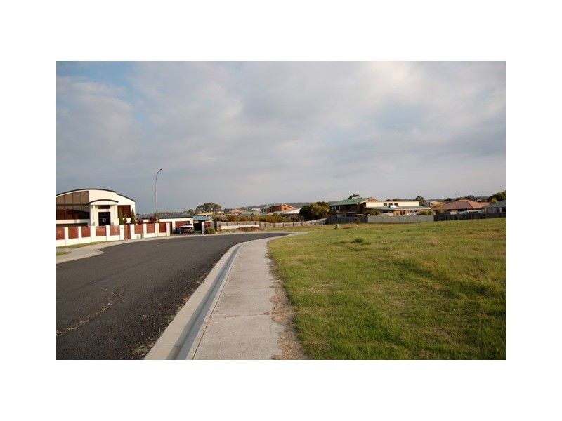 12 Shore Court, Shearwater TAS 7307