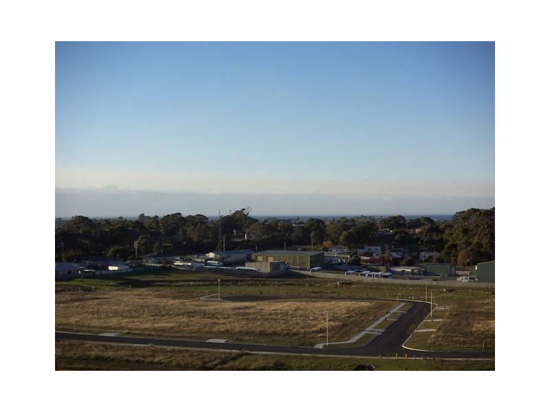 19 McCall Terrace, Devonport TAS 7310