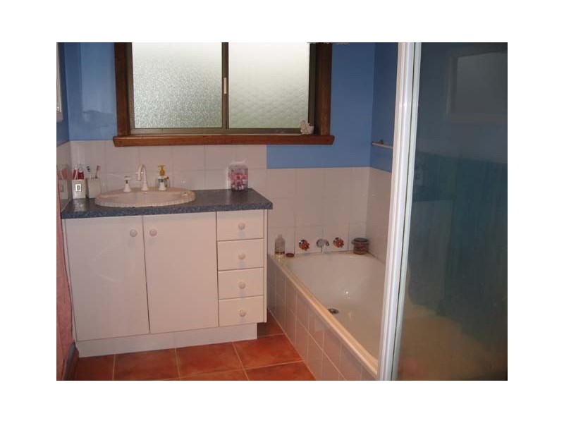 17 Wirreecoo Avenue, Devonport TAS 7310