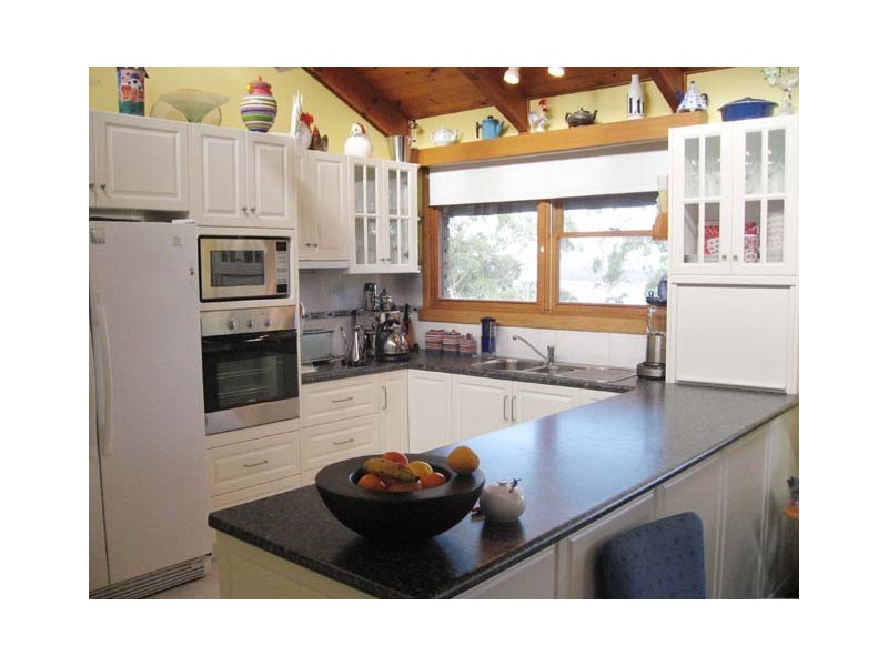 18 Oakwood Drive, Ambleside TAS 7310
