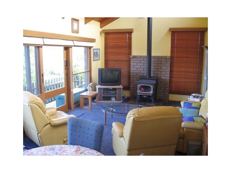 18 Oakwood Drive, Ambleside TAS 7310