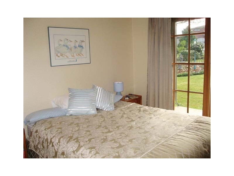 18 Oakwood Drive, Ambleside TAS 7310