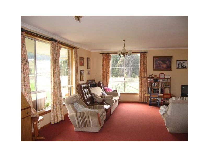 2 Mays Road, Sheffield TAS 7306