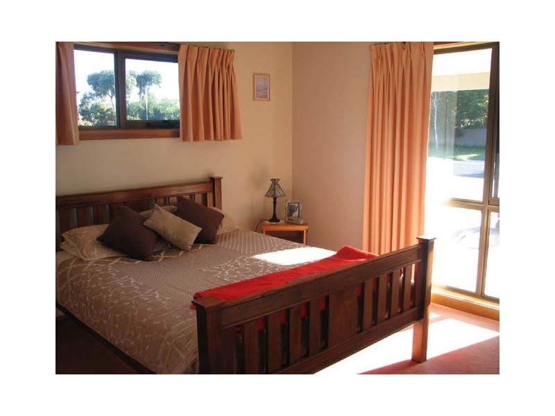 18 Freer Street, Shearwater TAS 7307