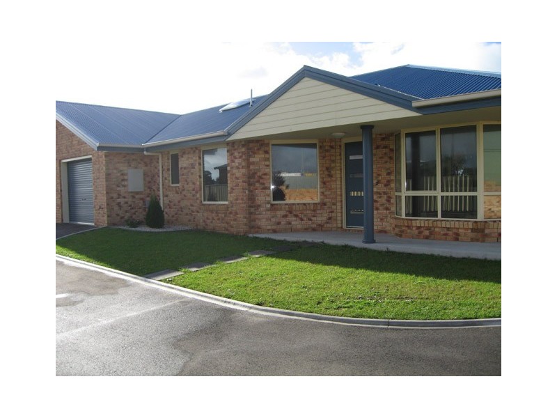 1/32 Nicholls Street, Devonport TAS 7310