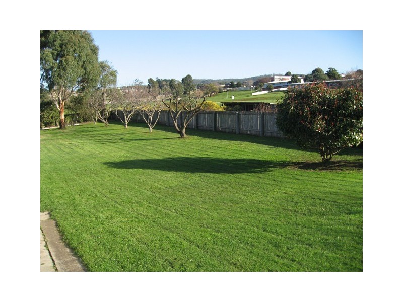5 Middle Road, Devonport TAS 7310
