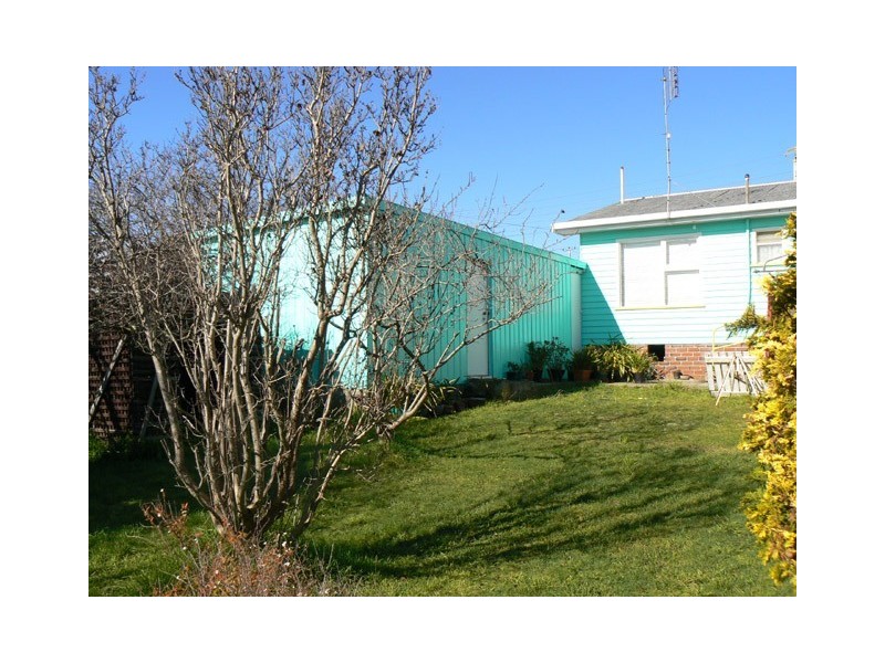 120 Middle Road, Devonport TAS 7310