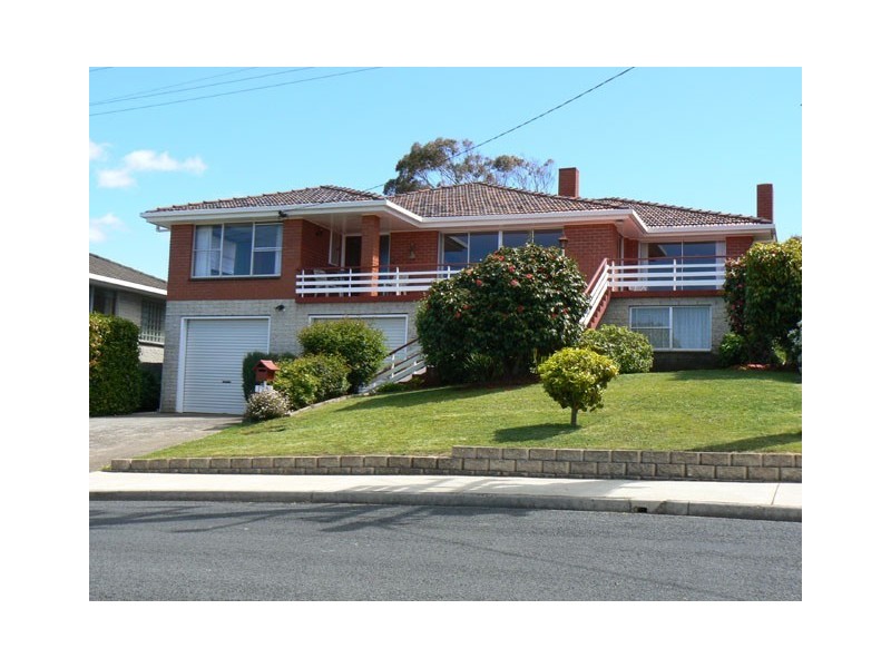 125 Ronald Street, Devonport TAS 7310