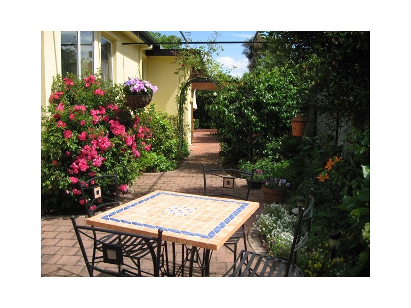 11 George Street, Devonport TAS 7310
