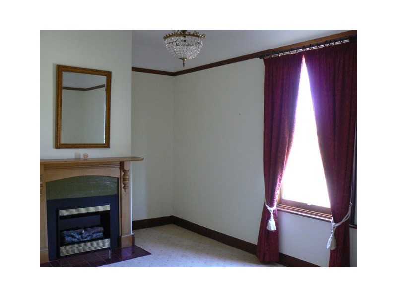 94 Wenvoe St, Devonport TAS 7310