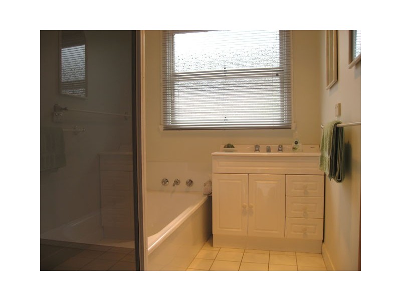 138 Middle Road, Devonport TAS 7310