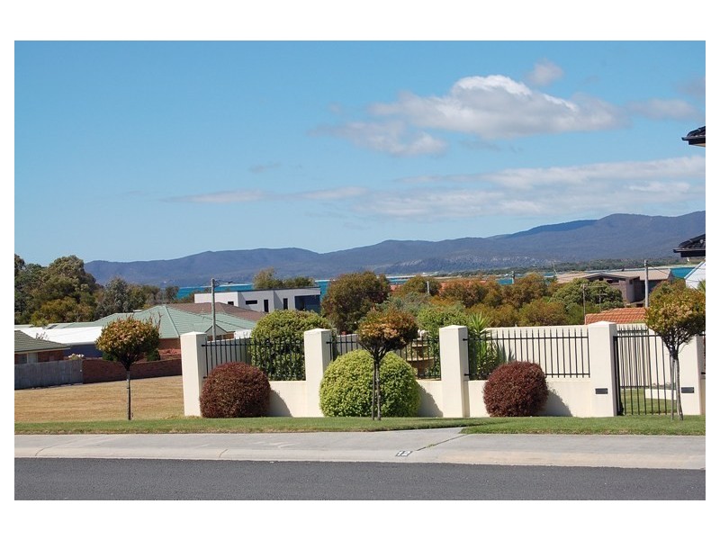 14 Shore Court, Shearwater TAS 7307