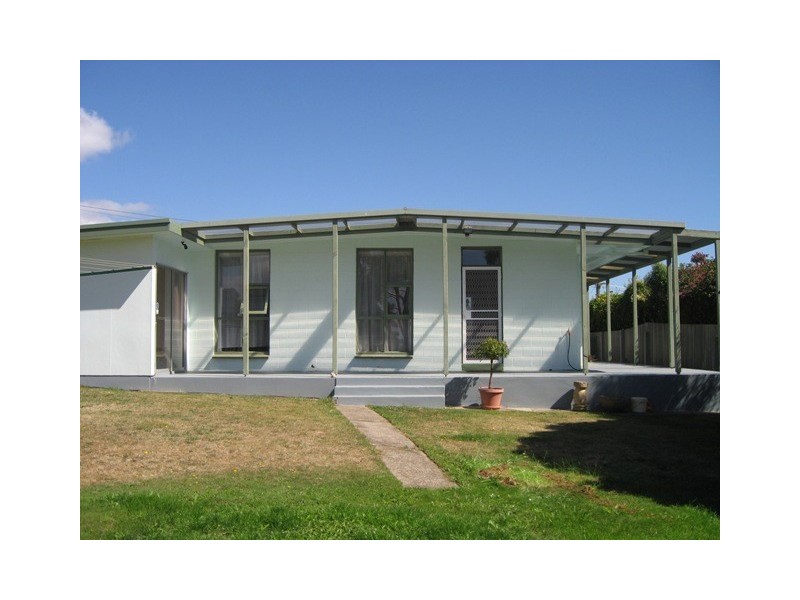 59 Hillcrest Road, Devonport TAS 7310