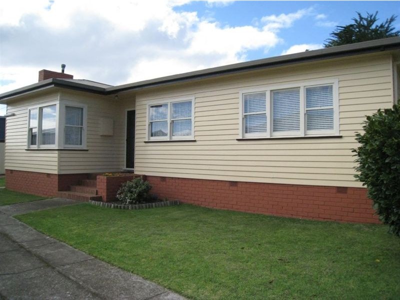 1 Elizabeth Street, Penguin TAS 7316