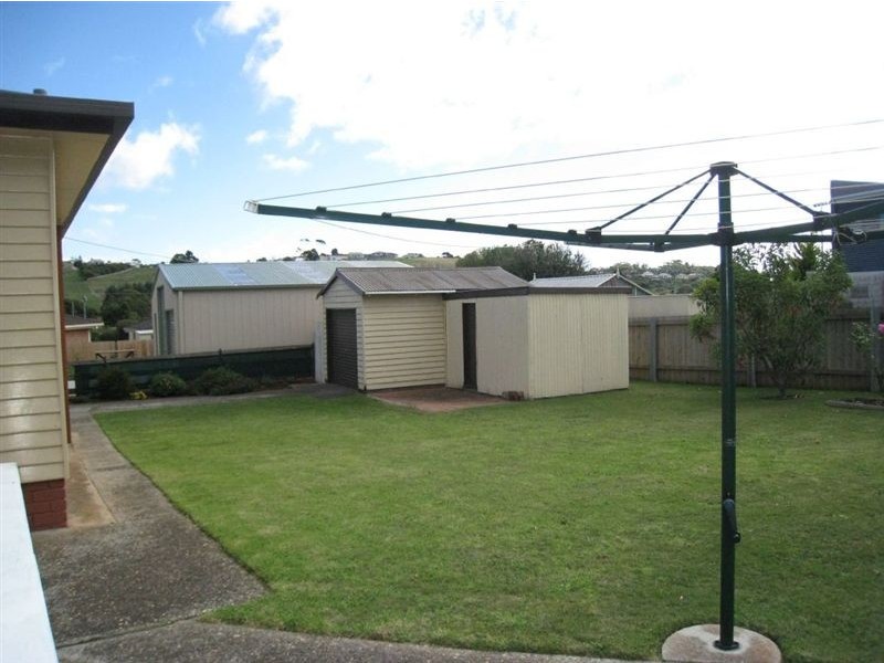 1 Elizabeth Street, Penguin TAS 7316