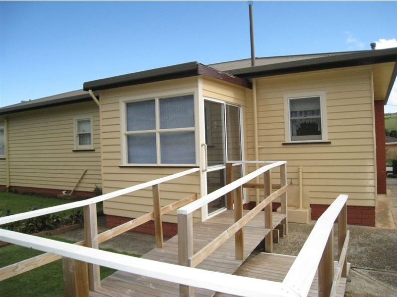 1 Elizabeth Street, Penguin TAS 7316