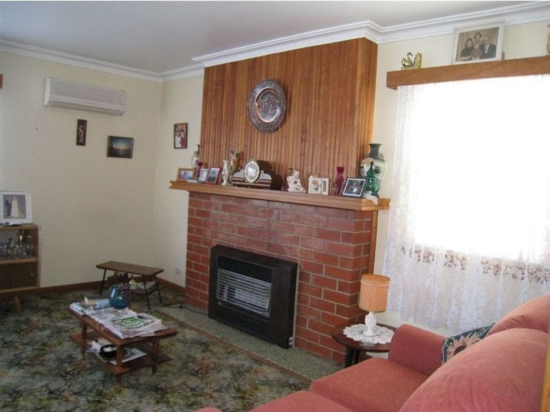 1 Elizabeth Street, Penguin TAS 7316