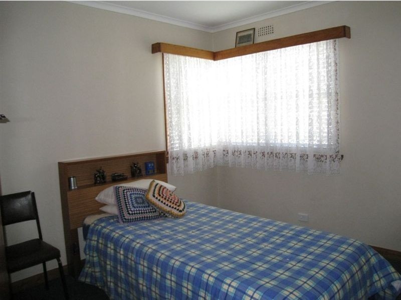1 Elizabeth Street, Penguin TAS 7316