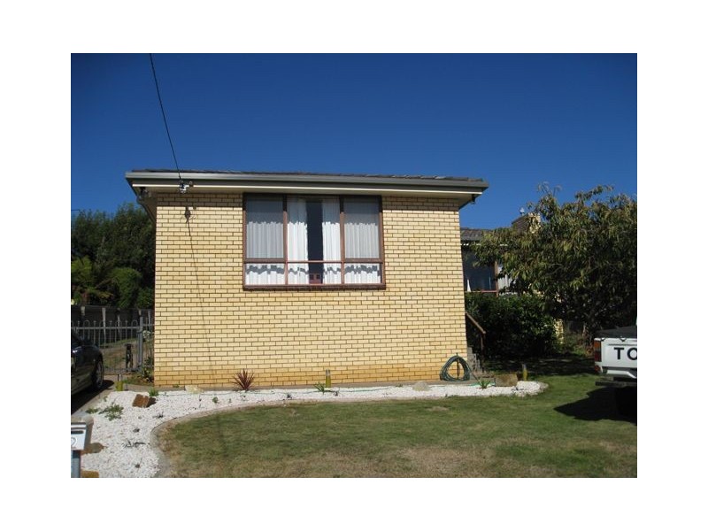 2 Tucker Avenue, Devonport TAS 7310