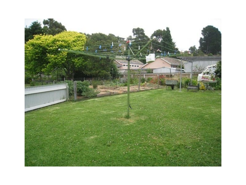 36 King Edward Street, Penguin TAS 7316