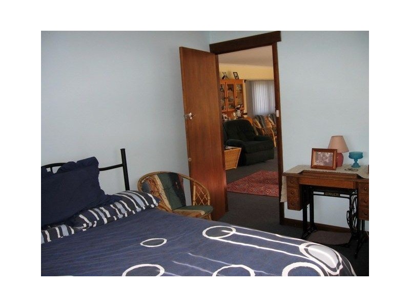 Squeaking Point TAS 7307