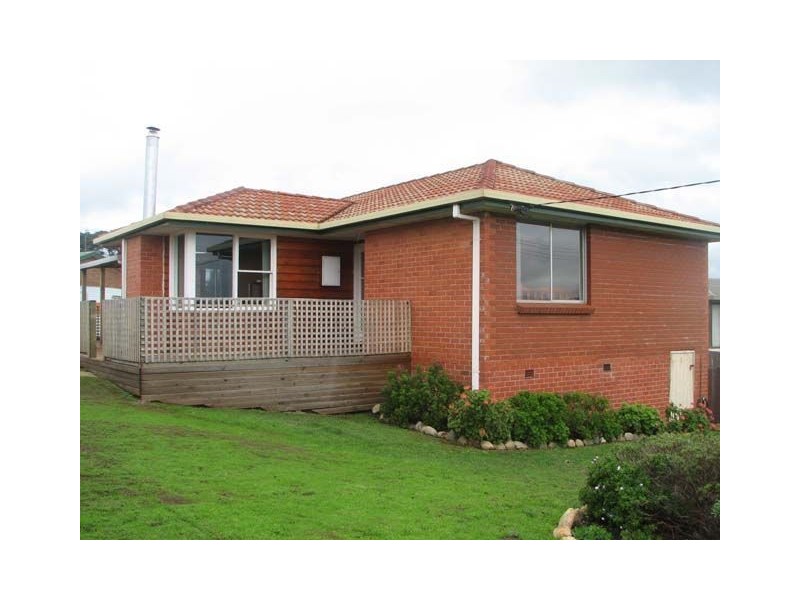 32 Triton Road, East Devonport TAS 7310