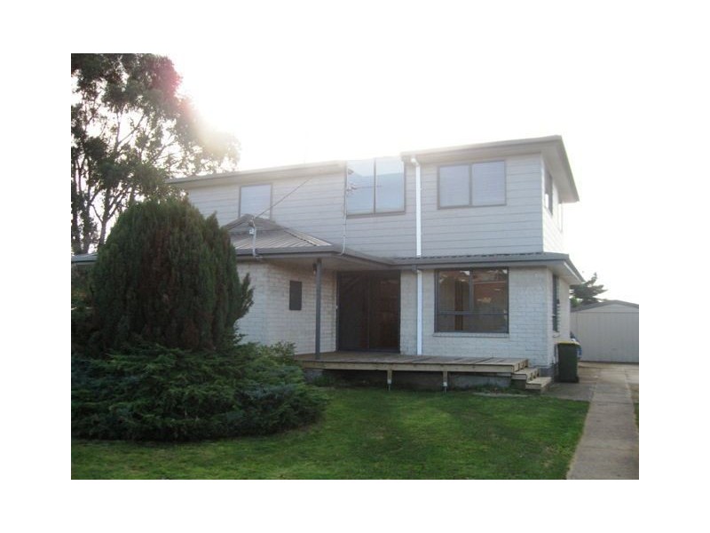 18 Valley Road, Devonport TAS 7310