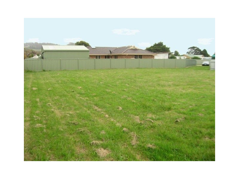 2 Grants Court, Turners Beach TAS 7315