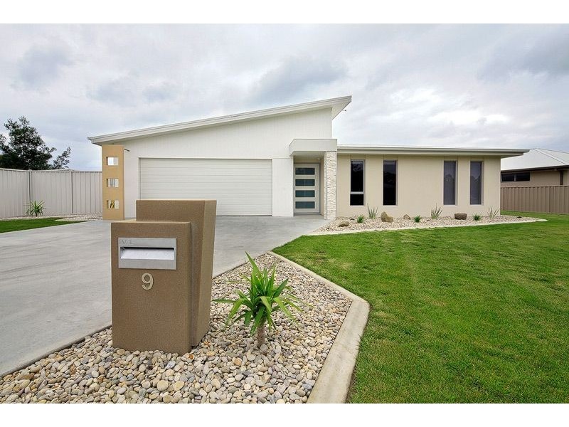 9 Poyston Drive, Shearwater TAS 7307