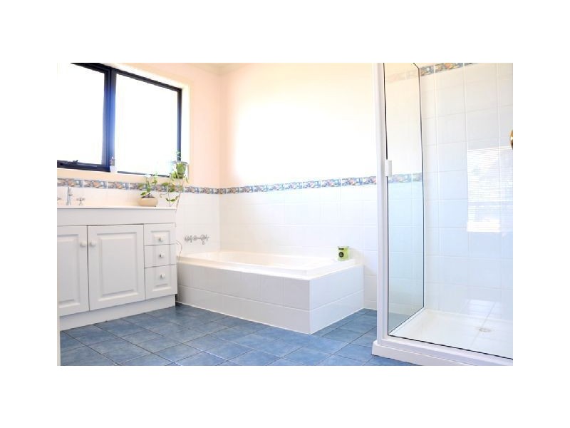 3 Inlet Court, Shearwater TAS 7307