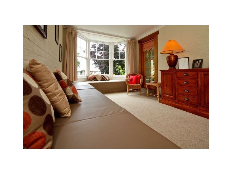 13 George Street, Devonport TAS 7310