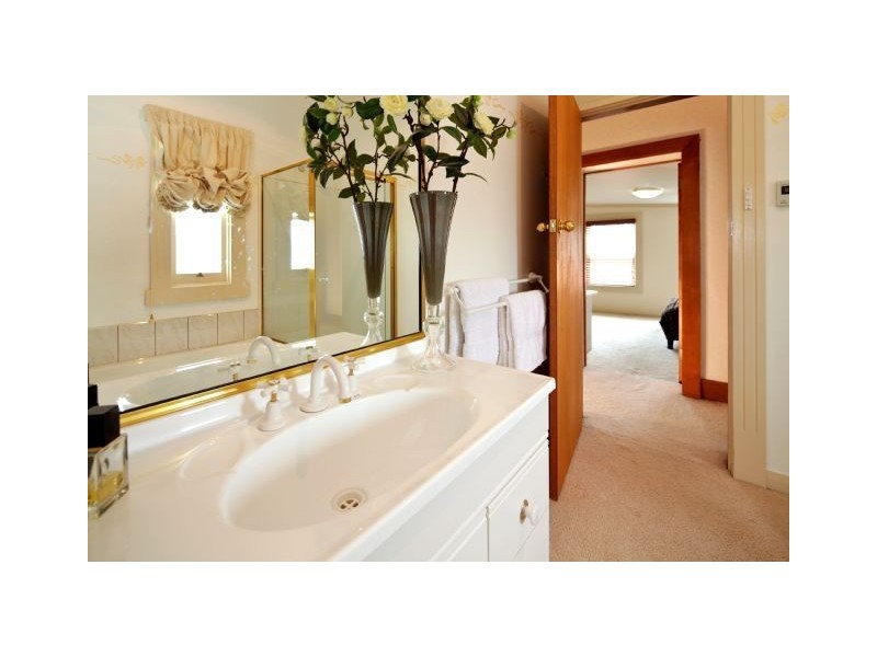 13 George Street, Devonport TAS 7310