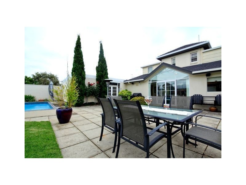 13 George Street, Devonport TAS 7310