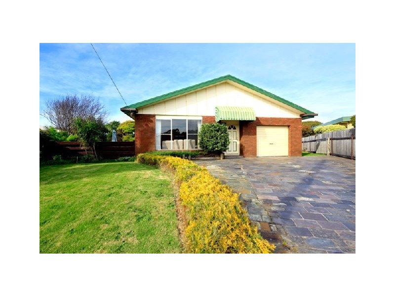 9 The Lee, Devonport TAS 7310