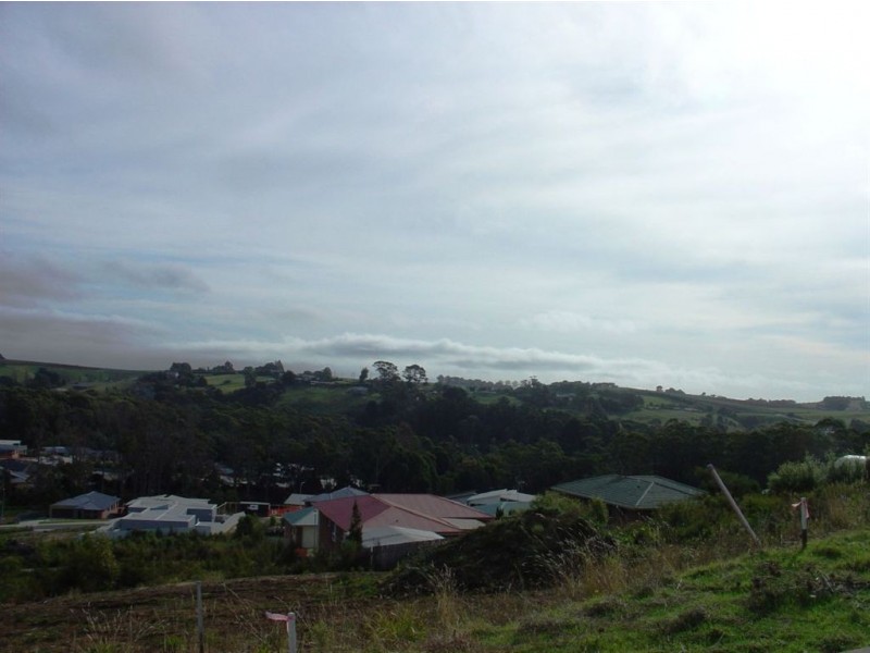 12 Tomarah Crescent, Devonport TAS 7310