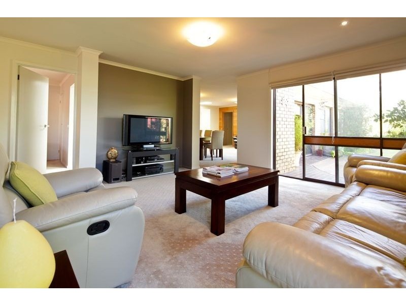 18 Monash Court, Devonport TAS 7310