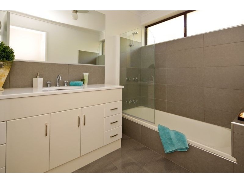 18 Monash Court, Devonport TAS 7310