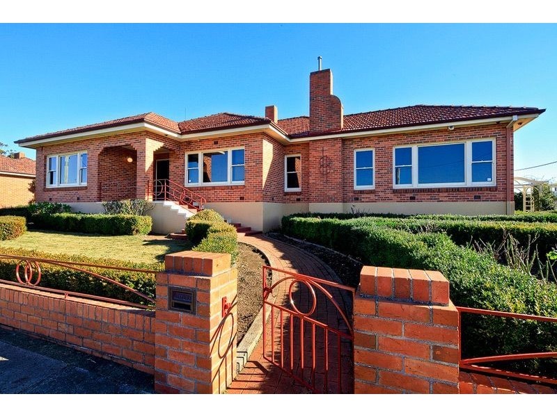 83 Oldaker Street, Devonport TAS 7310