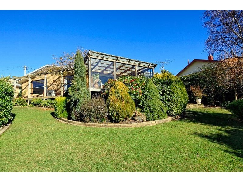 4 Renison Court, Devonport TAS 7310