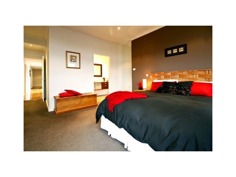 7 Cornelia Place, Don TAS 7310