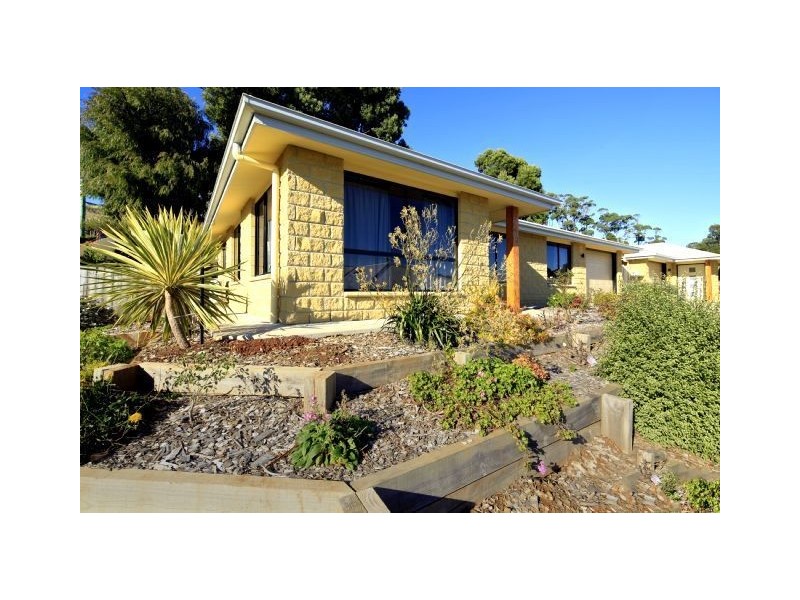 2/47 River Road, Ambleside TAS 7310