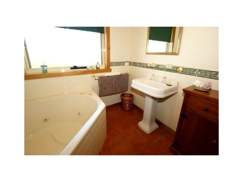 9 Pengali Place, Devonport TAS 7310