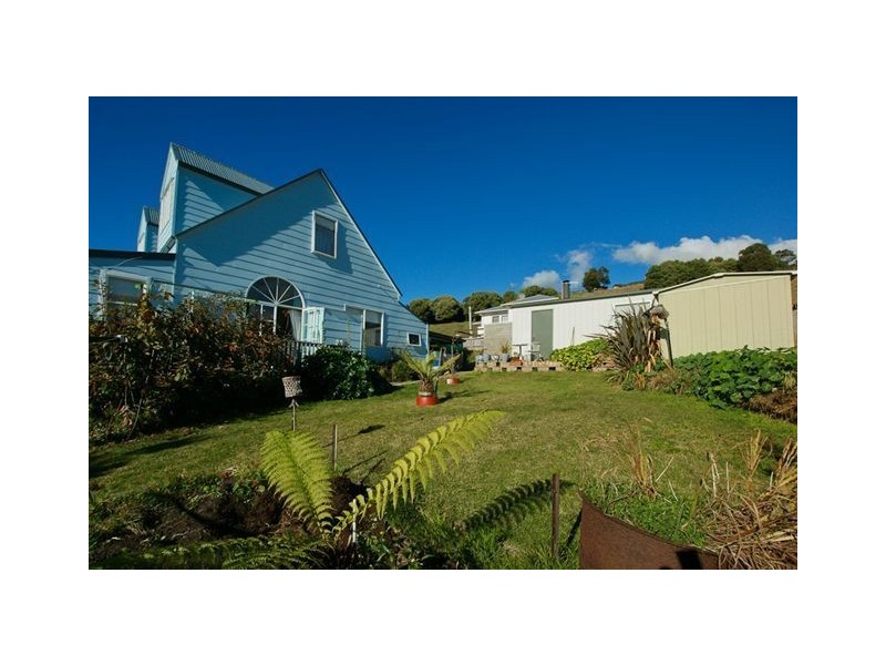 6 Kentish Street, Penguin TAS 7316