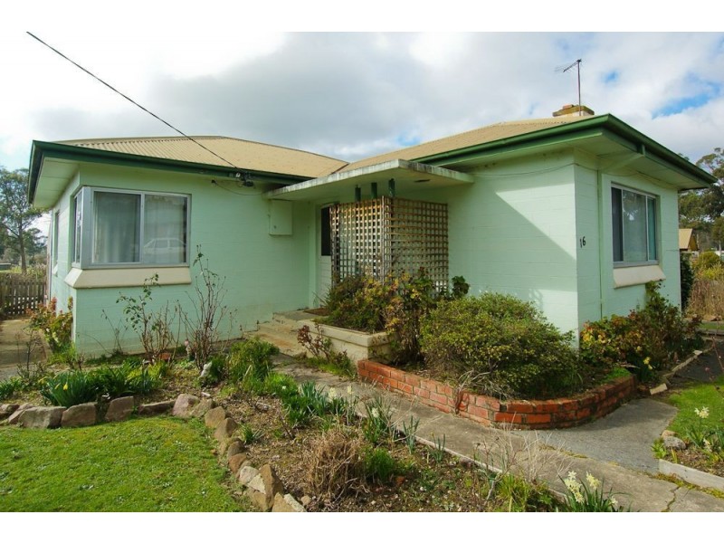 16 Dowbiggin Street, Railton TAS 7305